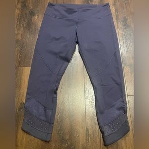 Lululemon capri leggings size 10